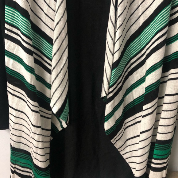 Dress barn ROZ & ALI flyaway Sweater cardigan Sz M - Picture 3 of 11